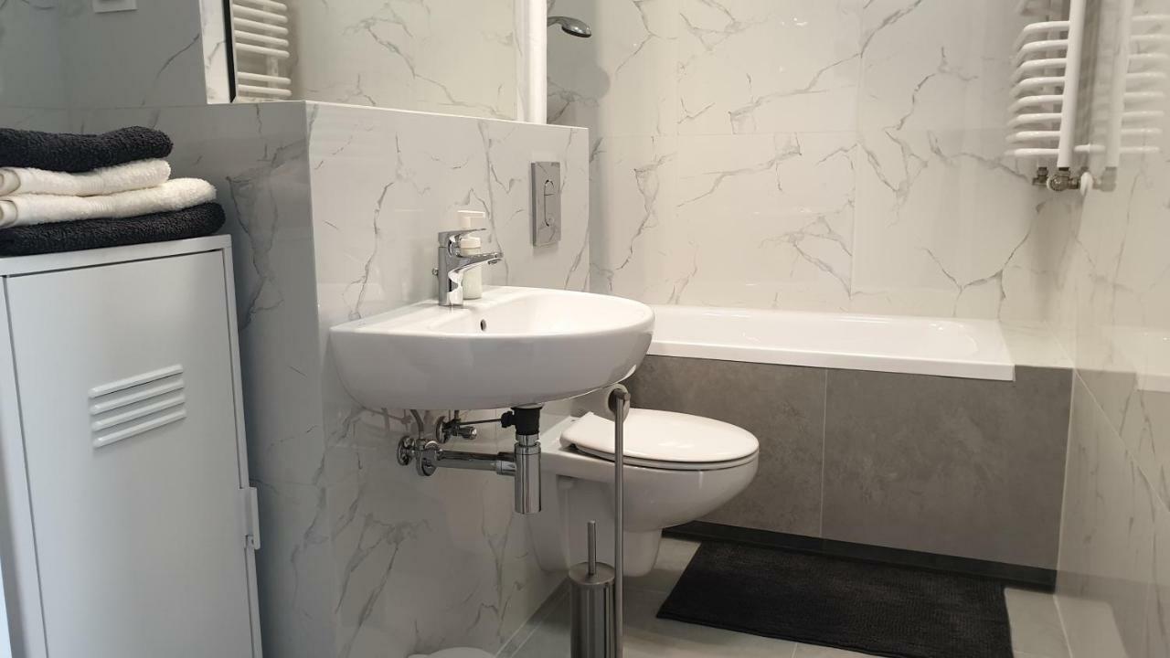 Quo Vadis Apartment Warsaw Ngoại thất bức ảnh
